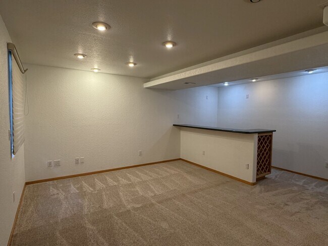 Building Photo - Elevated Living in Fort Collins – Stylish 3 Bed 3.5 Bath Home