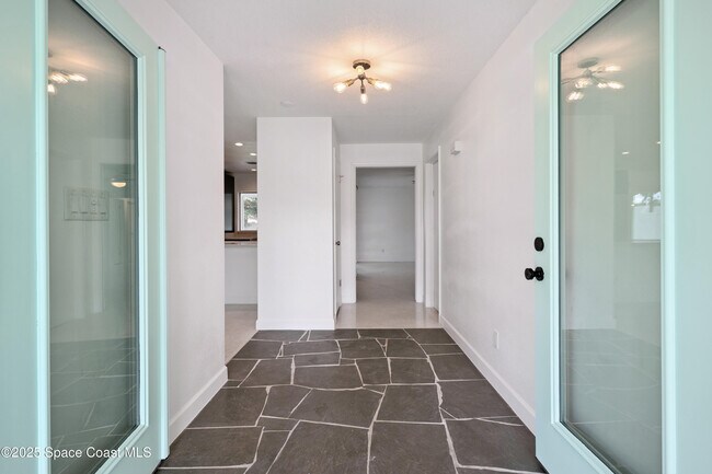 Building Photo - 311 12th Terrace