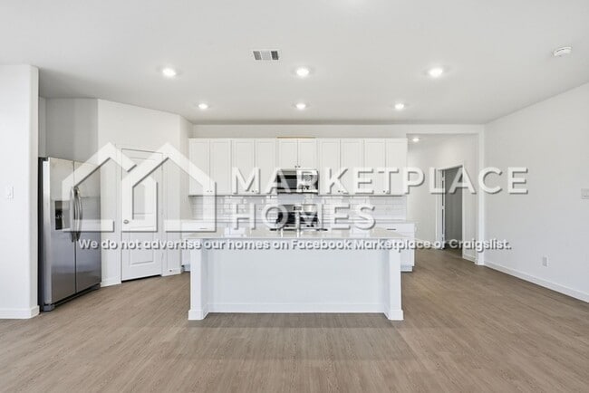 Building Photo - 1220 Ponchartrain Dr