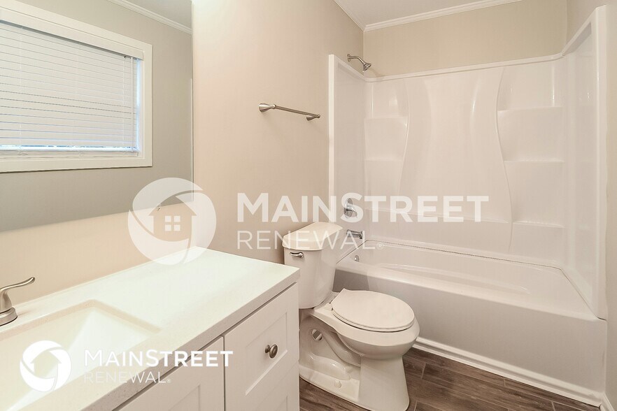 Building Photo - 2626 Del Ridge Dr
