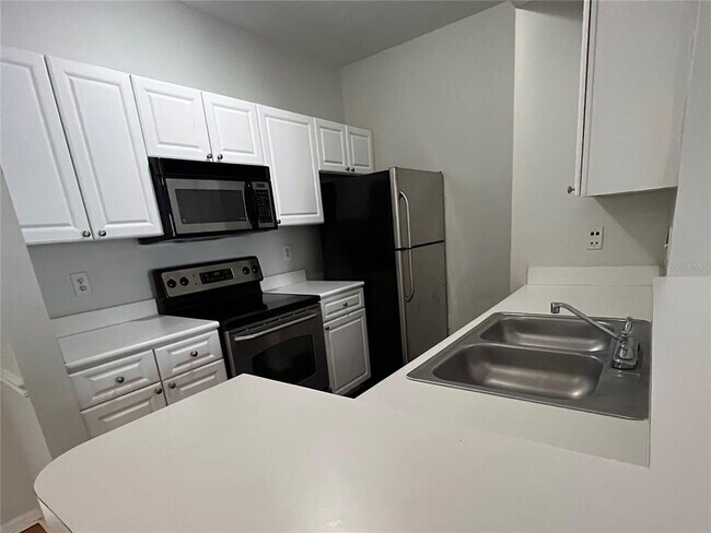 Building Photo - 2013 Tizewell Cir