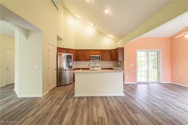 Building Photo - 14480 Quail Ridge Dr