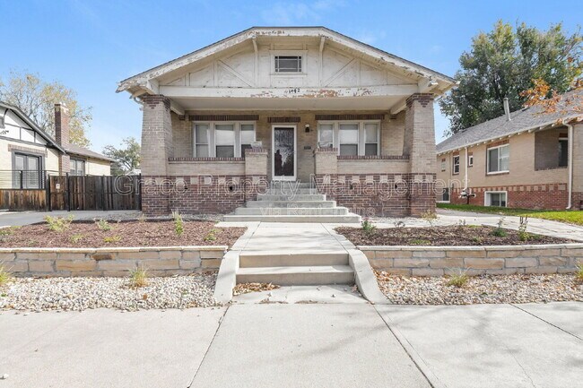 Building Photo - 1442 Perry St