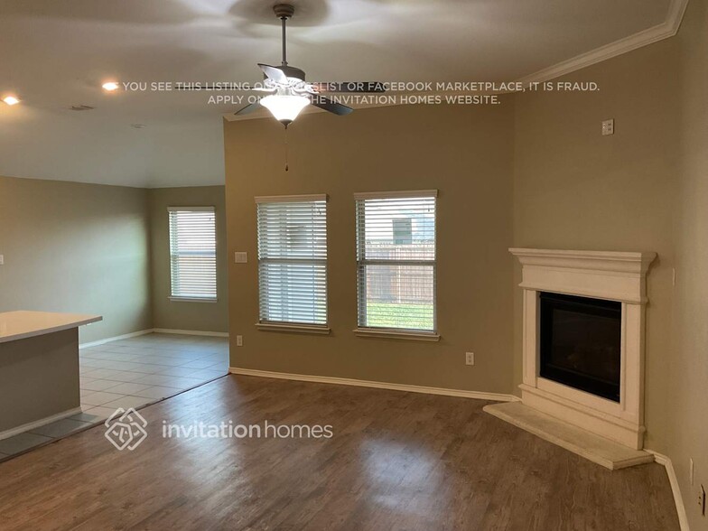 Building Photo - 517 Saguaro Dr