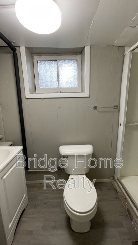 Building Photo - 239 Ormond Ave