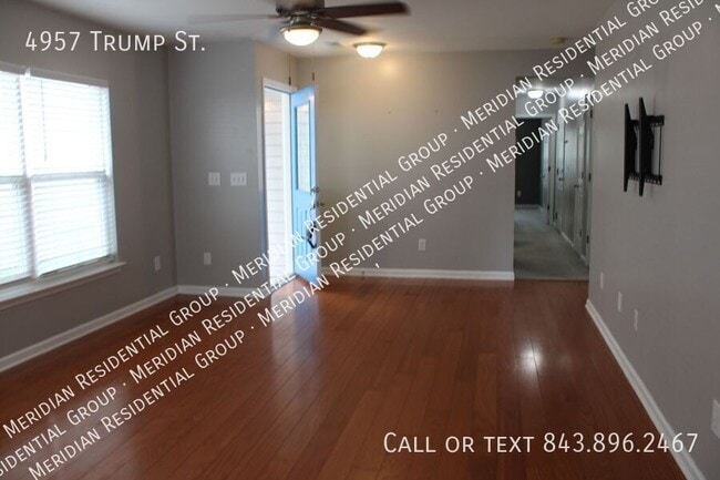 Building Photo - 4957 Trump St