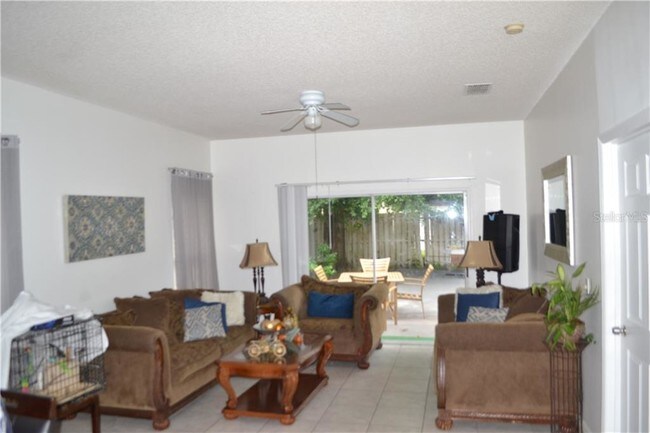 Building Photo - 13107 Greenpointe Dr