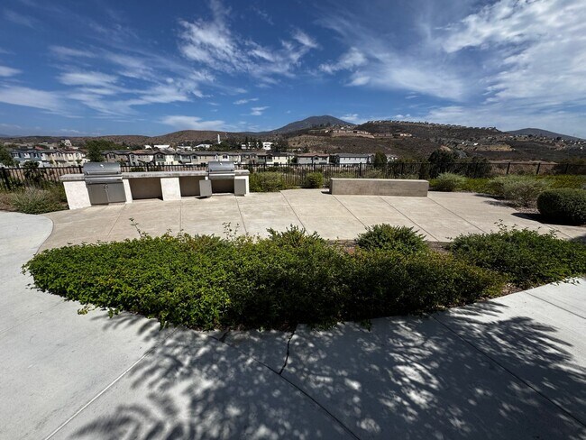Building Photo - 10733 Graphite St