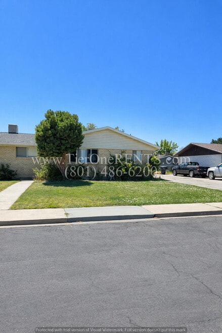 Building Photo - 263 W 270 N