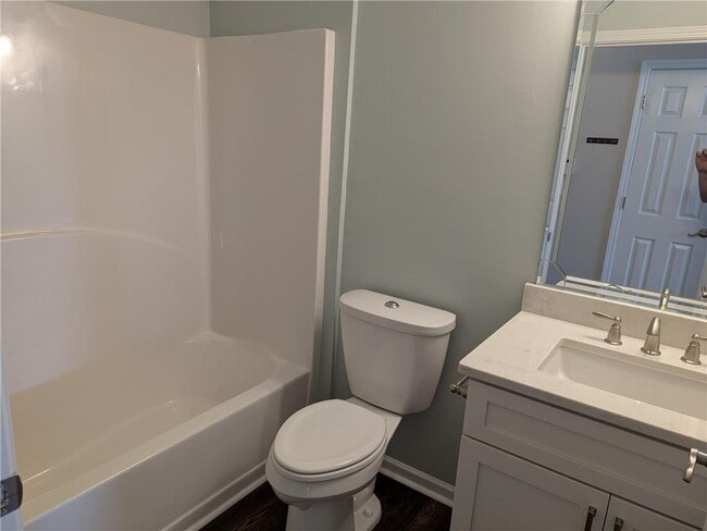 Building Photo - 4920 Hidden Meadow Dr