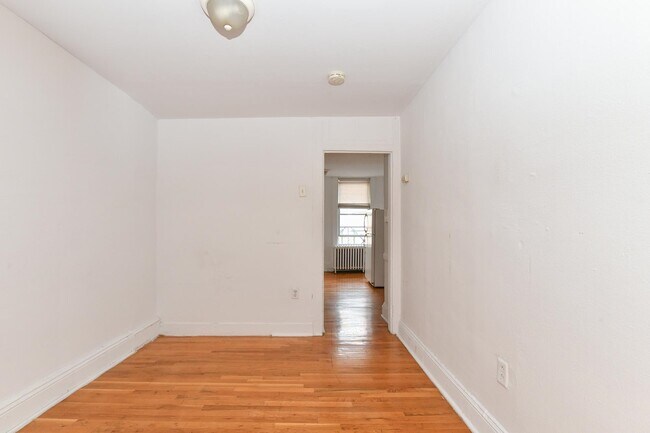 Building Photo - 409 Bloomfield St