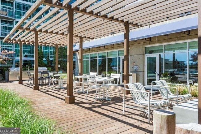 Building Photo - 923 Peachtree St NE