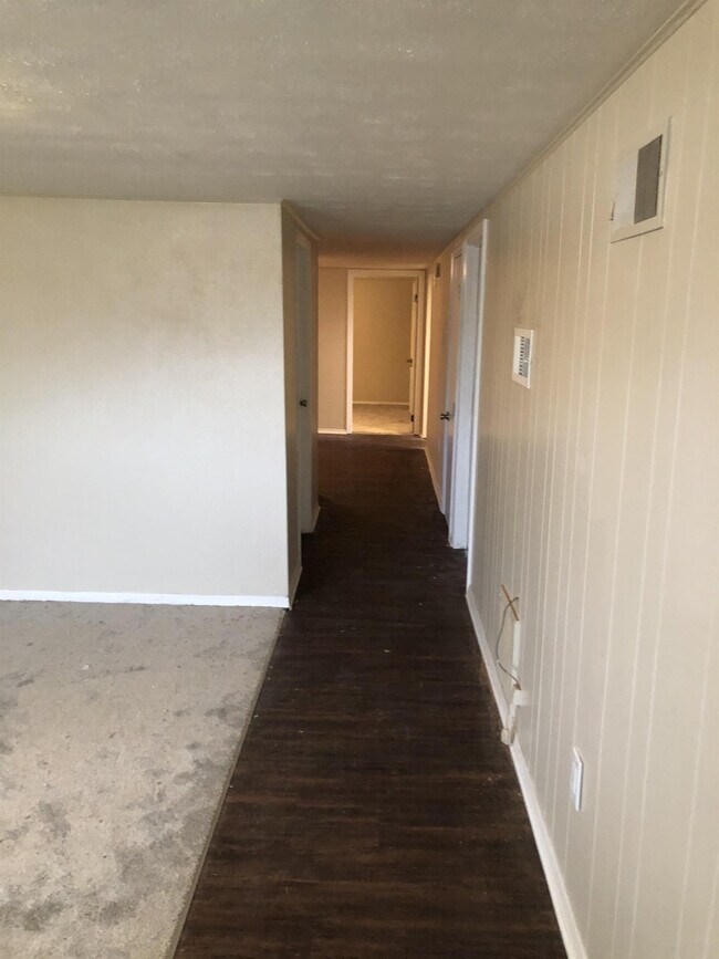 Building Photo - 218 Britton Dr