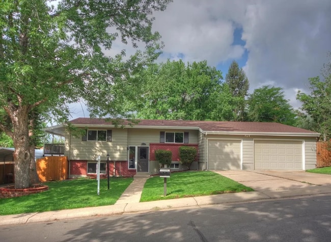 Primary Photo - 827 S Robb Way