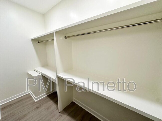 Building Photo - 1121 Zeigler St