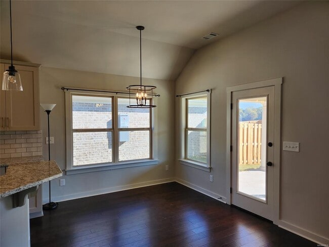 Building Photo - 292 Hedgefield Dr