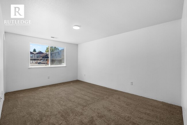 Building Photo - 164 S Haskell St