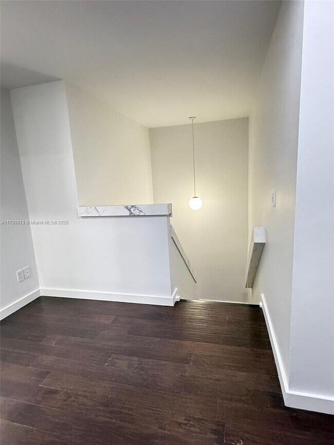 Building Photo - 1696 SW 109th Terrace
