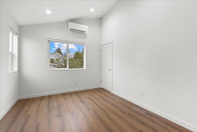 Building Photo - Newly Built Modern Craftsman in Prime Seattle Location