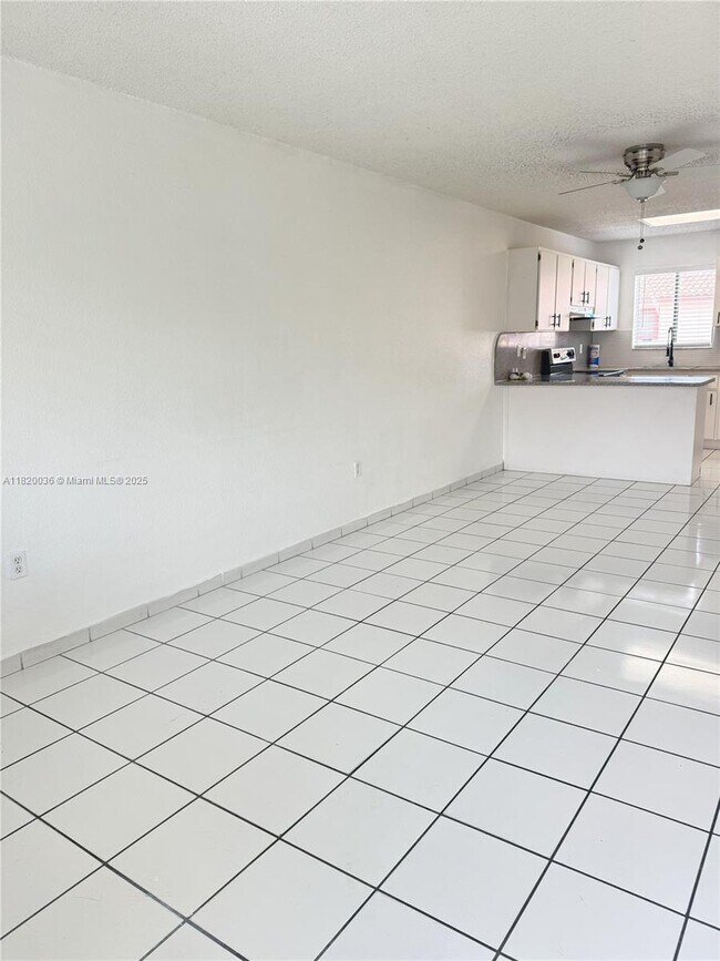 Building Photo - 6215 W 22nd Ct