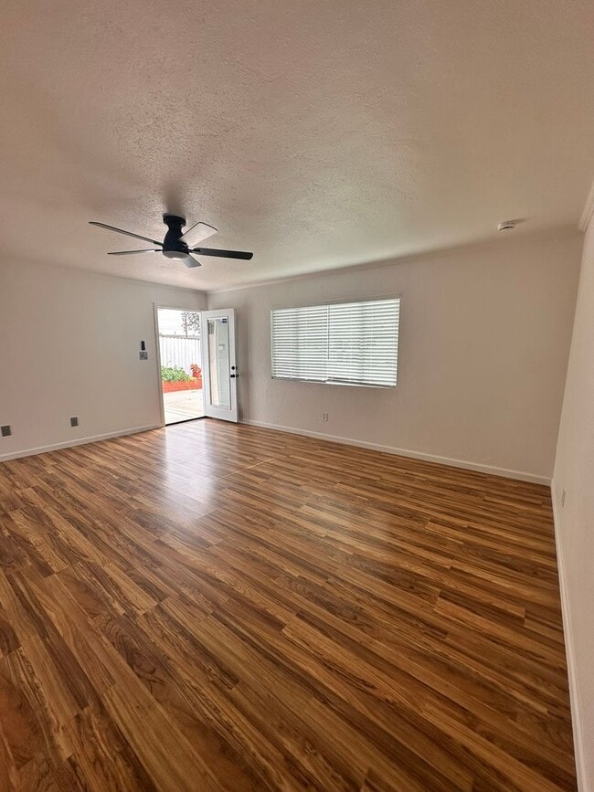 Building Photo - Don't miss out - Single family home close to the beach - LARGE yard, 2 bed 1 bath with bonus studio