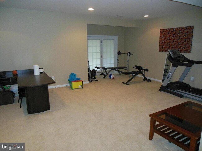 Building Photo - 25838 Norrington Square