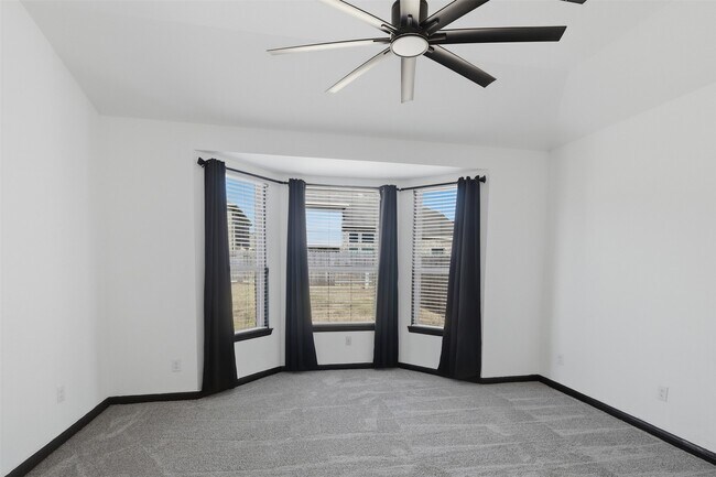 Building Photo - 27947 Hendrix Park Dr