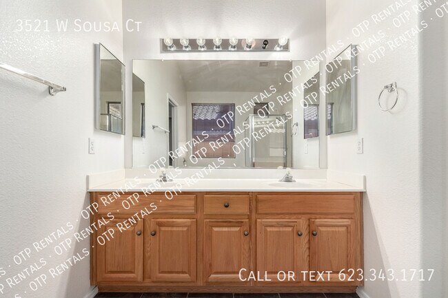 Building Photo - 3521 W Sousa Ct