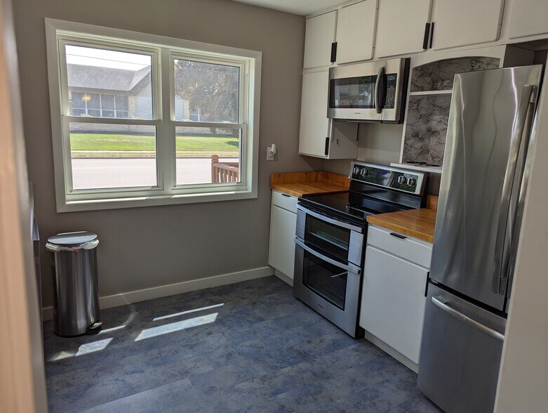 Kitchen - 1231 Chestnut St