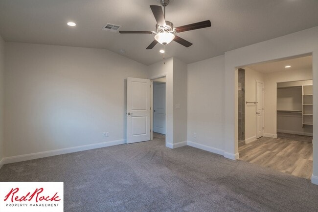 Building Photo - MOVE IN SPECIAL!!! $200 off first full mon...