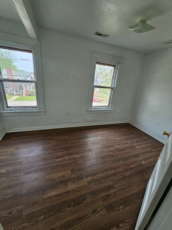 Building Photo - 1609 Spratley St