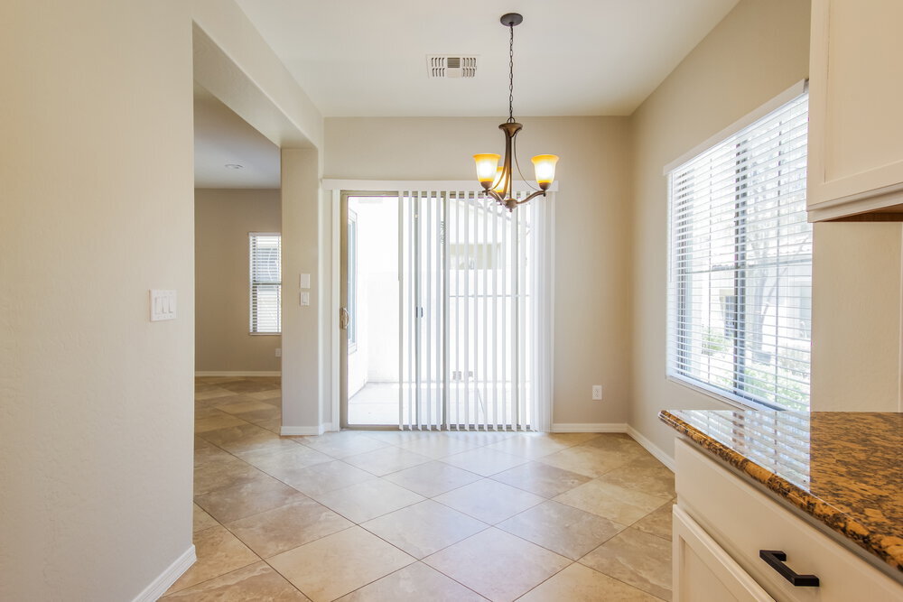 Building Photo - 2141 W Barwick Dr