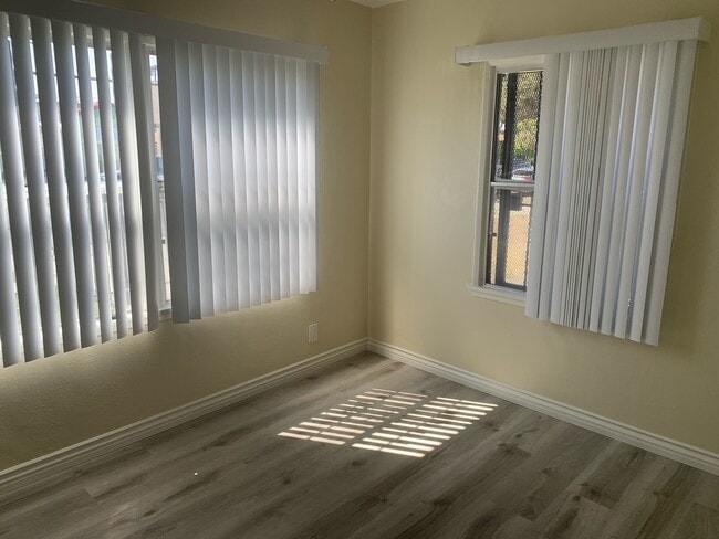 Building Photo - 2228 Thurman Ave