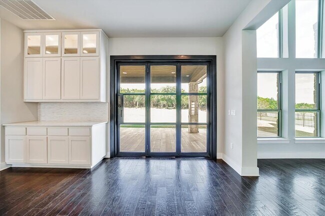 Building Photo - 6316 Bernia Dr