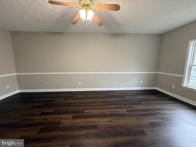 Building Photo - 4116 Derbyshire Ln