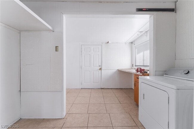 Building Photo - 1108 Tumbleweed Ave