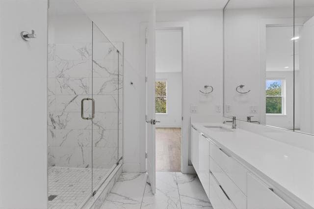 Building Photo - 4920 Lexington Ct