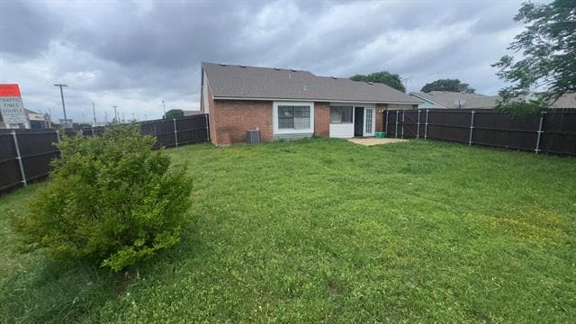 Building Photo - 500 Scarlet Oak St