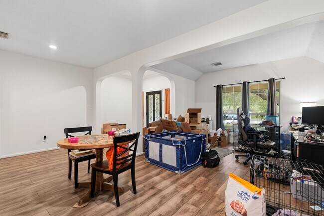 Building Photo - 3710 S Barnett Way