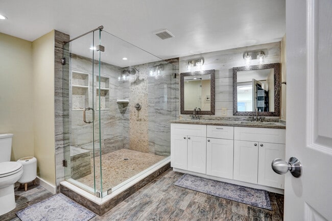 Building Photo - 3590 S Ocean Blvd