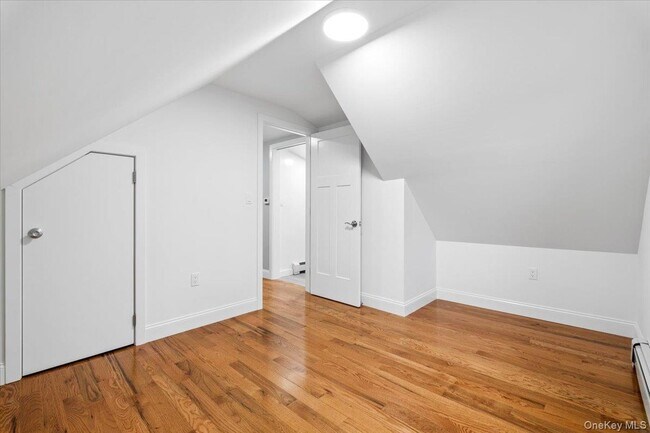 Building Photo - 66 Secor Rd