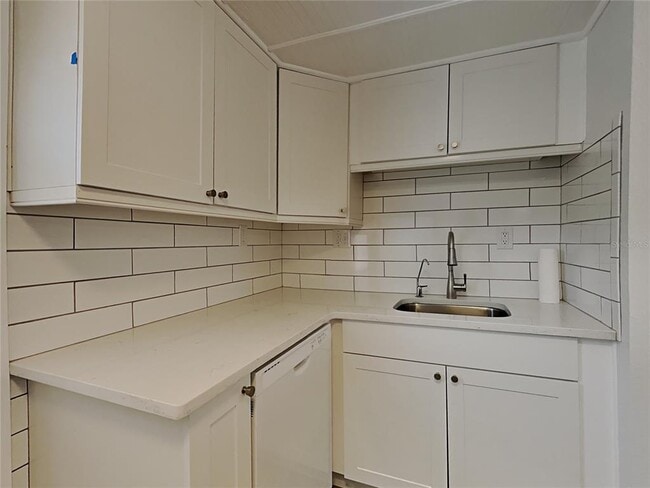 Building Photo - 4810 2nd Ave N