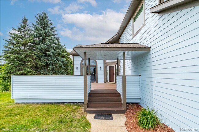 Building Photo - 1083 N Livernois Rd