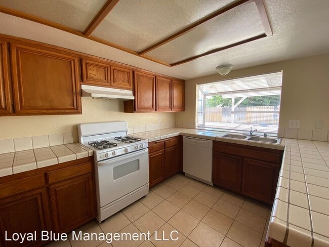 Building Photo - 3 br, 2 bath House - 802 West Avenue H2
