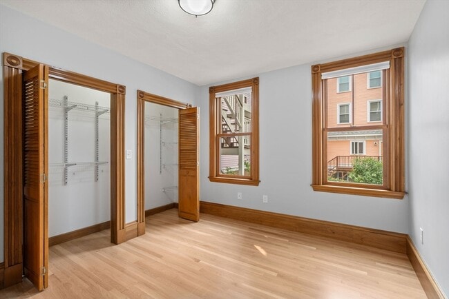 Building Photo - 75 Ferrin St