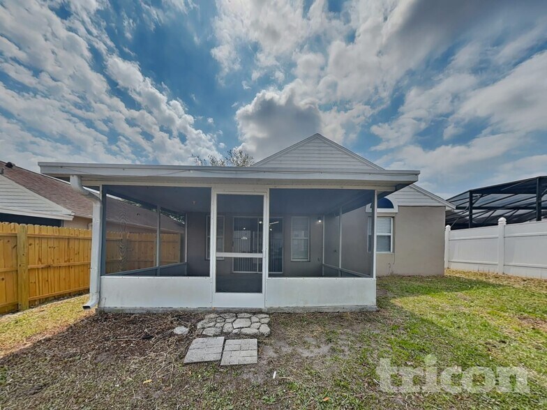 Building Photo - 12617 Parkbury Dr