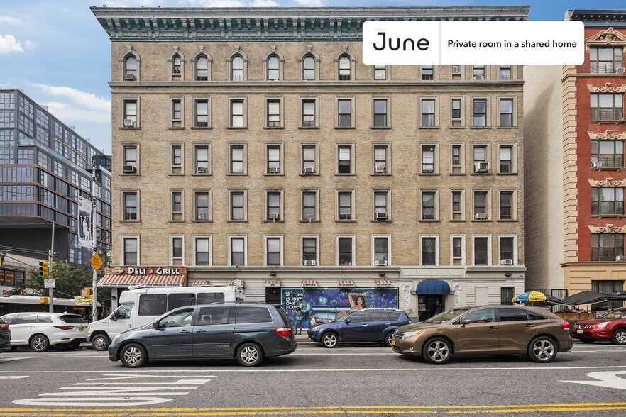 Building Photo - Room in Shared 4 bed/2 bath home