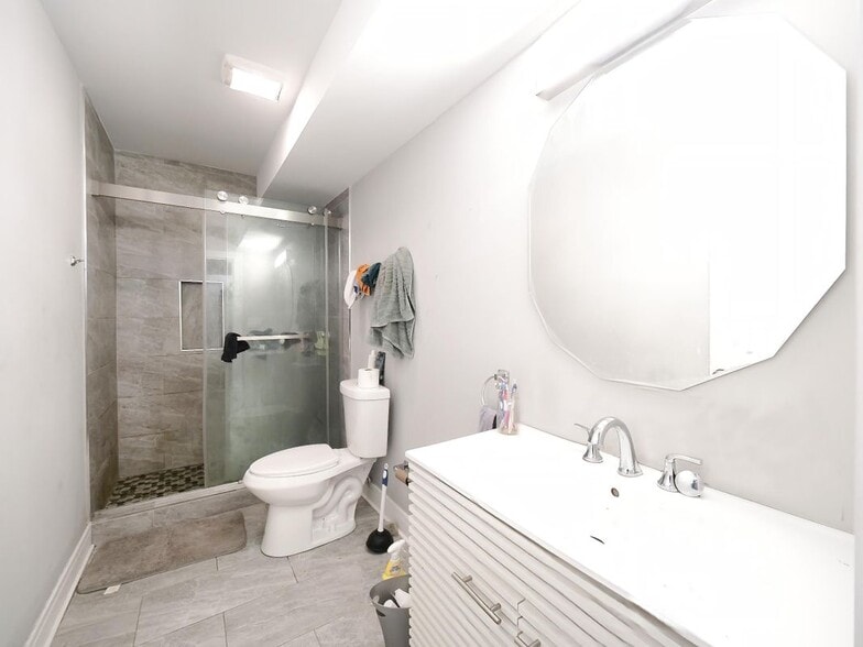 Building Photo - 4347 S Vincennes Ave