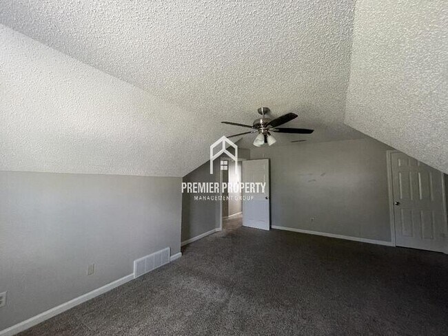 Building Photo - 1585 Wood Farms Dr