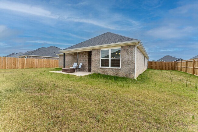 Building Photo - 440 Peach Ave